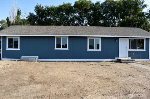 9854 Apple Rd NE, Moses Lake, WA 98837
