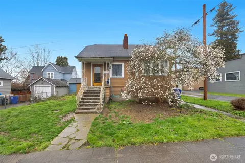 Exterior - 2209 21st St, Everett, WA 98201 photo 2 of 6
