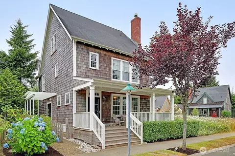 38 Trillium Ln, Pacific Beach, WA 98571