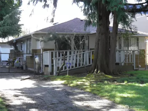 7033 S 116th Pl, Seattle, WA 98178