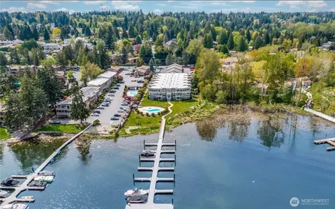 4214 W Lake Sammamish Pkwy NE #310, Redmond, WA 98052