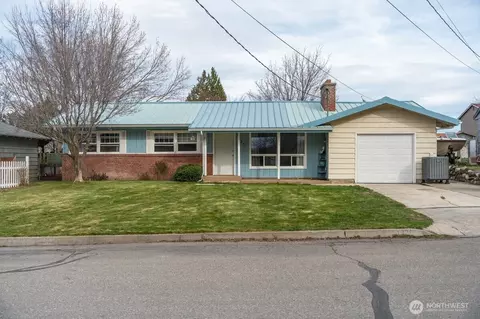 1423 Oak St, Wenatchee, WA 98801