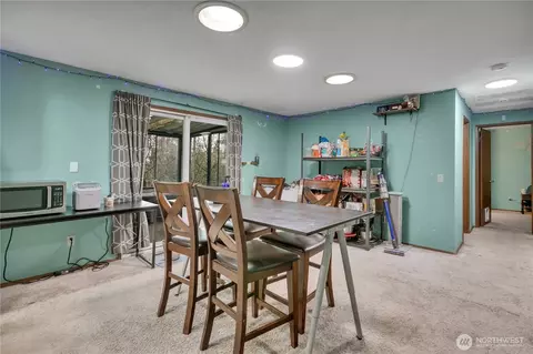 Dining - 20327 W Richmond Rd, Bothell, WA 98021 photo 1 of 2