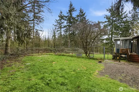 Exterior - 20327 W Richmond Rd, Bothell, WA 98021 photo 6 of 6