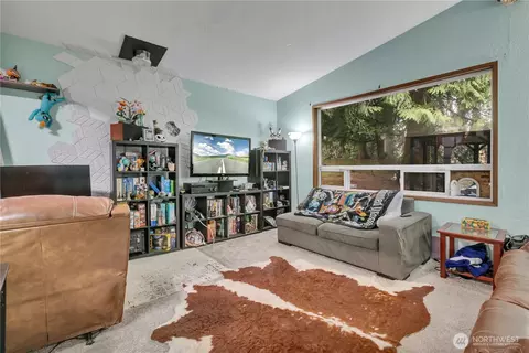 Living - 20327 W Richmond Rd, Bothell, WA 98021 photo 1 of 1