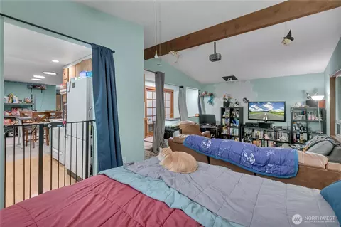 Bedroom - 20327 W Richmond Rd, Bothell, WA 98021 photo 1 of 3