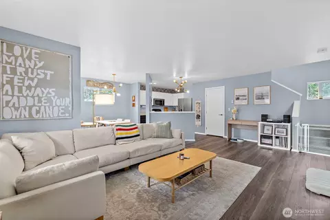 6827 SE Gove St #10, Snoqualmie, WA 98065