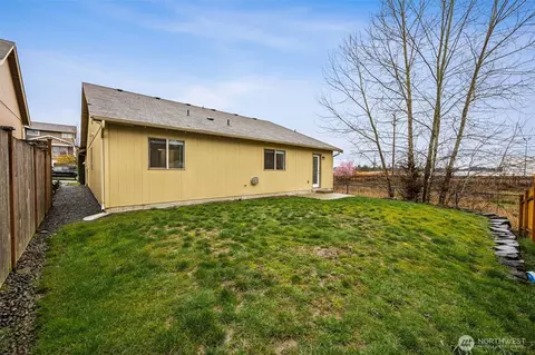 Exterior - 20009 40th Ave E, Spanaway, WA 98387 photo 3 of 4