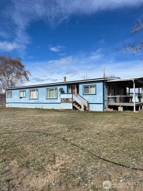 50 Cherokee Rd, Omak, WA 98841