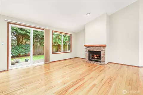 Living - 18309 26th Dr SE, Bothell, WA 98012 photo 6 of 10