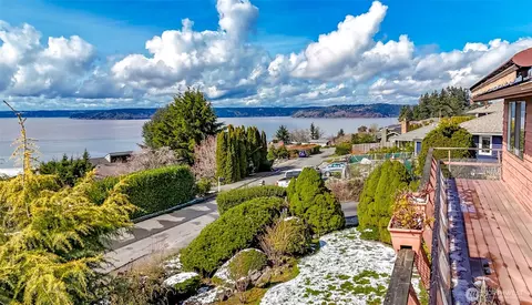 5837 Broadview Ave NE, Tacoma, WA 98422