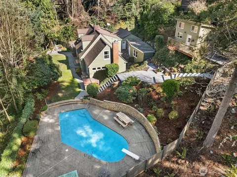 2431 SW 149th Pl, Burien, WA 98166