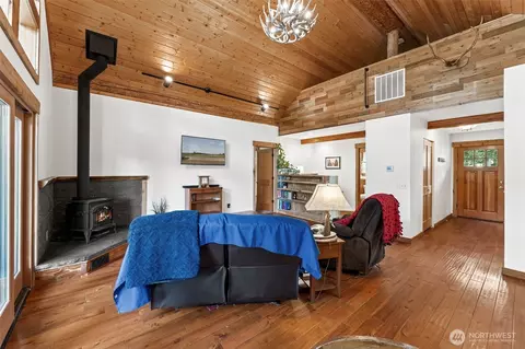 Living - 390 Emerald Lake Dr E, Grapeview, WA 98546 photo 3 of 3
