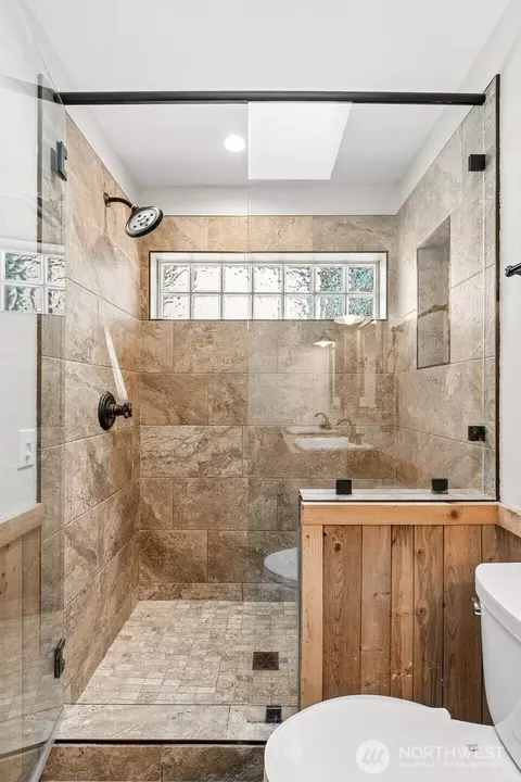Bath - 390 Emerald Lake Dr E, Grapeview, WA 98546 photo 1 of 3