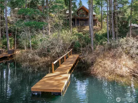 View/Area - 390 Emerald Lake Dr E, Grapeview, WA 98546 photo 2 of 6