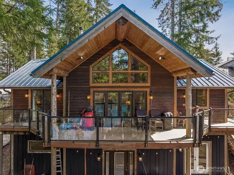 Exterior - 390 Emerald Lake Dr E, Grapeview, WA 98546 photo 7 of 7