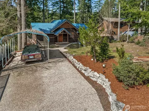 Exterior - 390 Emerald Lake Dr E, Grapeview, WA 98546 photo 4 of 7