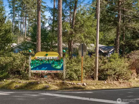 View/Area - 390 Emerald Lake Dr E, Grapeview, WA 98546 photo 5 of 6