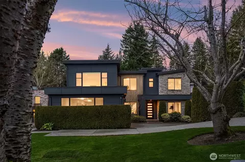 1525 4th St, Kirkland, WA 98033