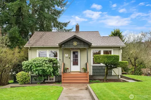 18023 62nd Ave NE, Kenmore, WA 98028