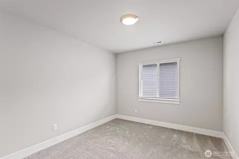Bedroom - 17715 2nd Ave W, Bothell, WA 98012 photo 2 of 4