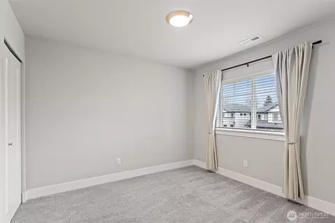Bedroom - 17715 2nd Ave W, Bothell, WA 98012 photo 1 of 4