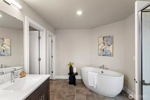 Bath - 17715 2nd Ave W, Bothell, WA 98012 photo 4 of 4