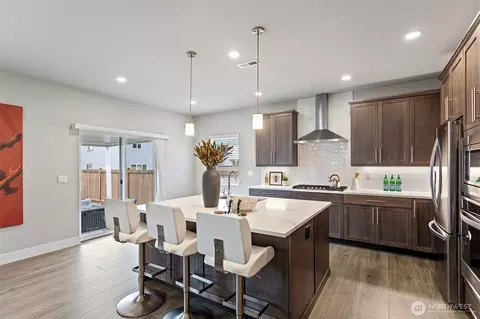 Kitchen - 17715 2nd Ave W, Bothell, WA 98012 photo 2 of 4