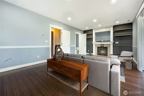 Living - 20208 87th Ave E, Spanaway, WA 98387 photo 5 of 7