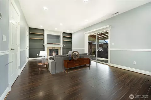 Living - 20208 87th Ave E, Spanaway, WA 98387 photo 4 of 7