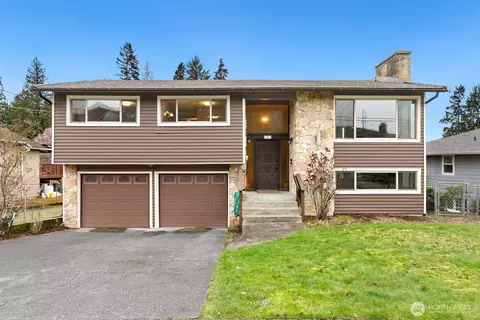 10411 57th Ave S, Seattle, WA 98178