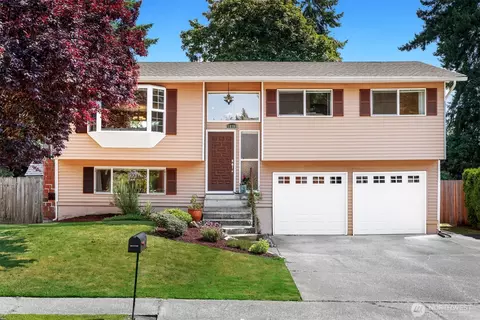 18109 56th Ave W, Lynnwood, WA 98037