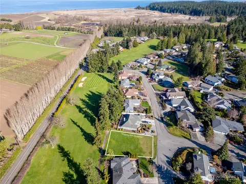9999 Hurricane Ridge Dr, Sequim, WA 98382