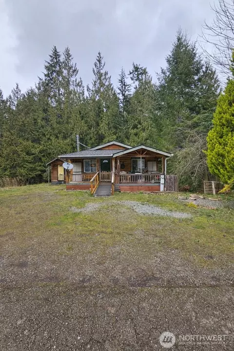 9001 Misery Point Rd NW, Seabeck, WA 98380