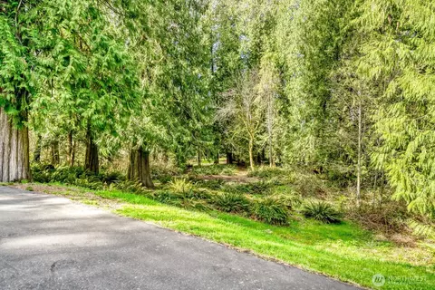 Exterior - 38805 258th Ave SE, Enumclaw, WA 98022 photo 10 of 16