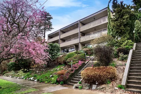 924 N Garden St #201, Bellingham, WA 98225
