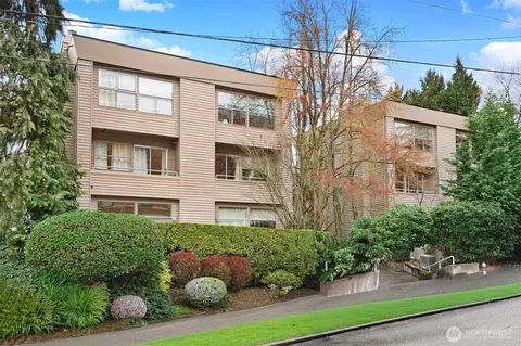 2829 Franklin Ave E #N2, Seattle, WA 98102