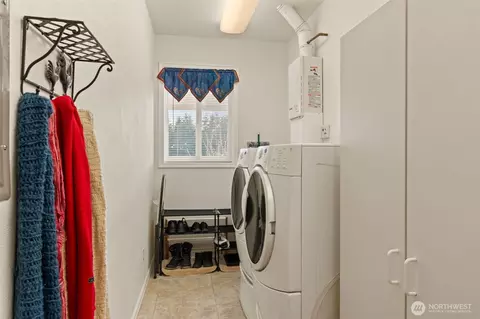 Other - 301 Russell Rd, Winlock, WA 98596 photo 6 of 15