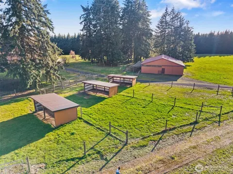 Exterior - 301 Russell Rd, Winlock, WA 98596 photo 9 of 9