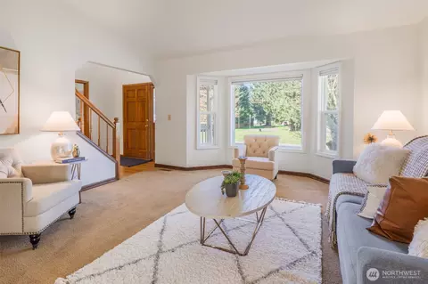 Living - 12327 44 Dr SE, Everett, WA 98208 photo 1 of 3