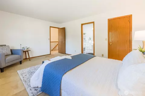 Bedroom - 12327 44 Dr SE, Everett, WA 98208 photo 4 of 4