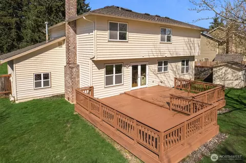Exterior - 12327 44 Dr SE, Everett, WA 98208 photo 4 of 9