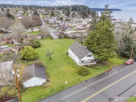 249 Cascade Ave, Langley, WA 98260