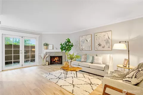 10401 NE 32nd Pl #A101, Bellevue, WA 98004