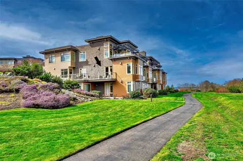 Exterior - 61 Pine St #216, Edmonds, WA 98020 photo 3 of 6