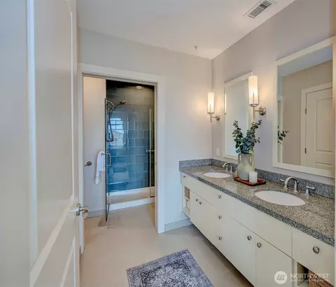 Bath - 61 Pine St #216, Edmonds, WA 98020 photo 1 of 2