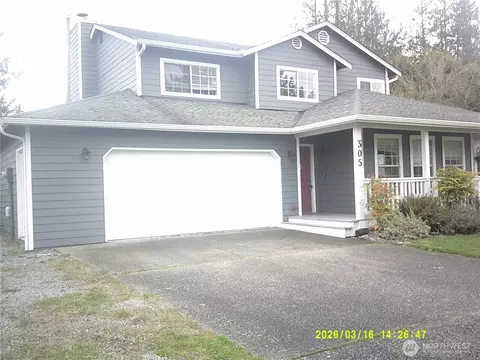 305 S 32nd Pl, Mount Vernon, WA 98274