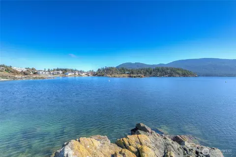 View/Area - 69 Myer S, Eastsound, WA 98245 photo 10 of 12