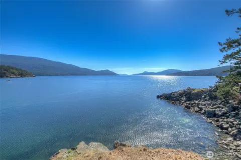 View/Area - 69 Myer S, Eastsound, WA 98245 photo 9 of 12