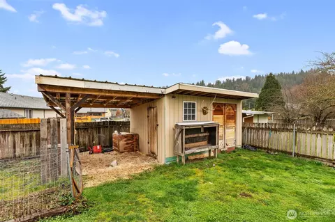 Exterior - 510 Brown St SE, Orting, WA 98360 photo 8 of 13